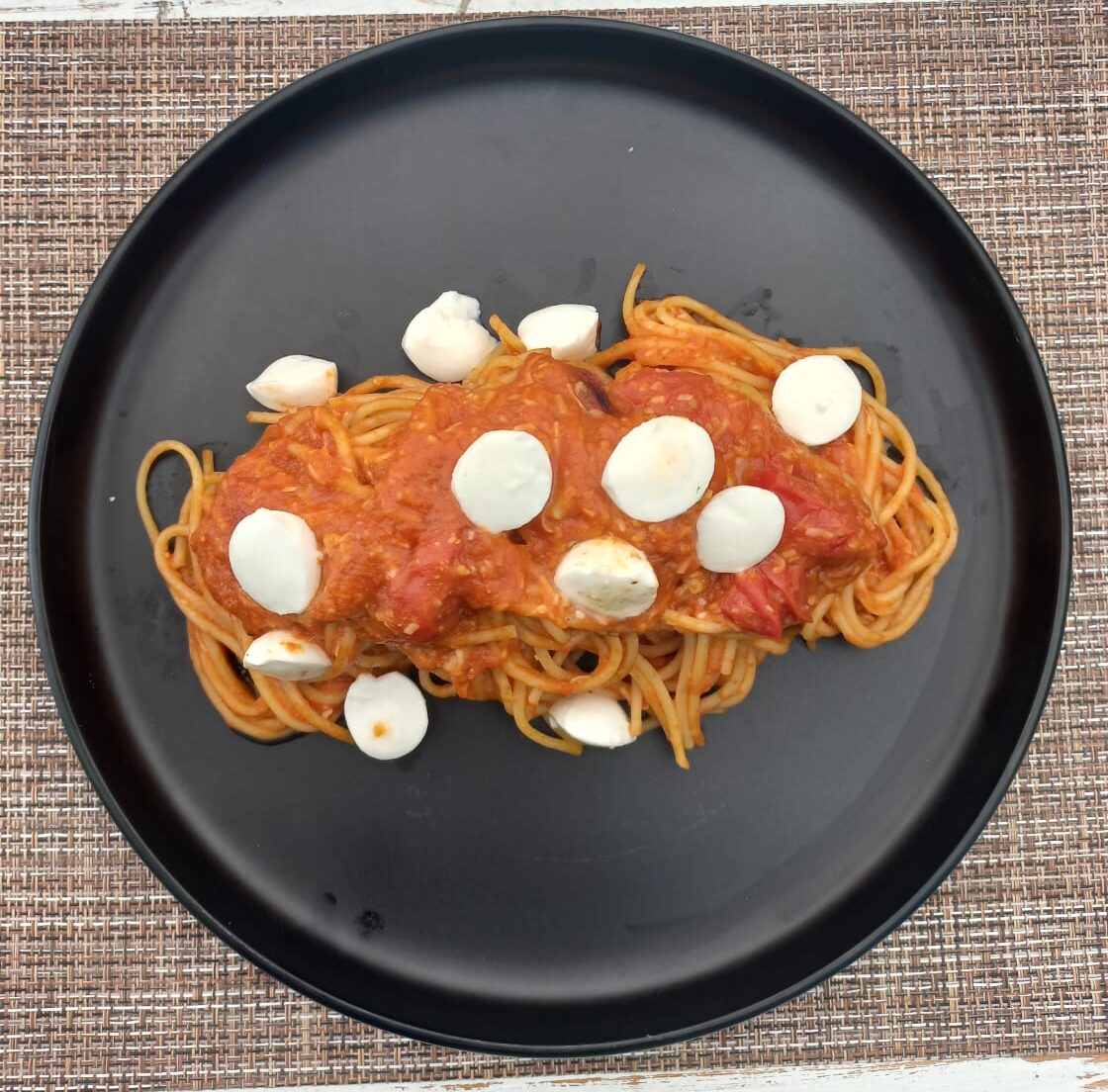 Spaghetti Pomodorini Mozzarella